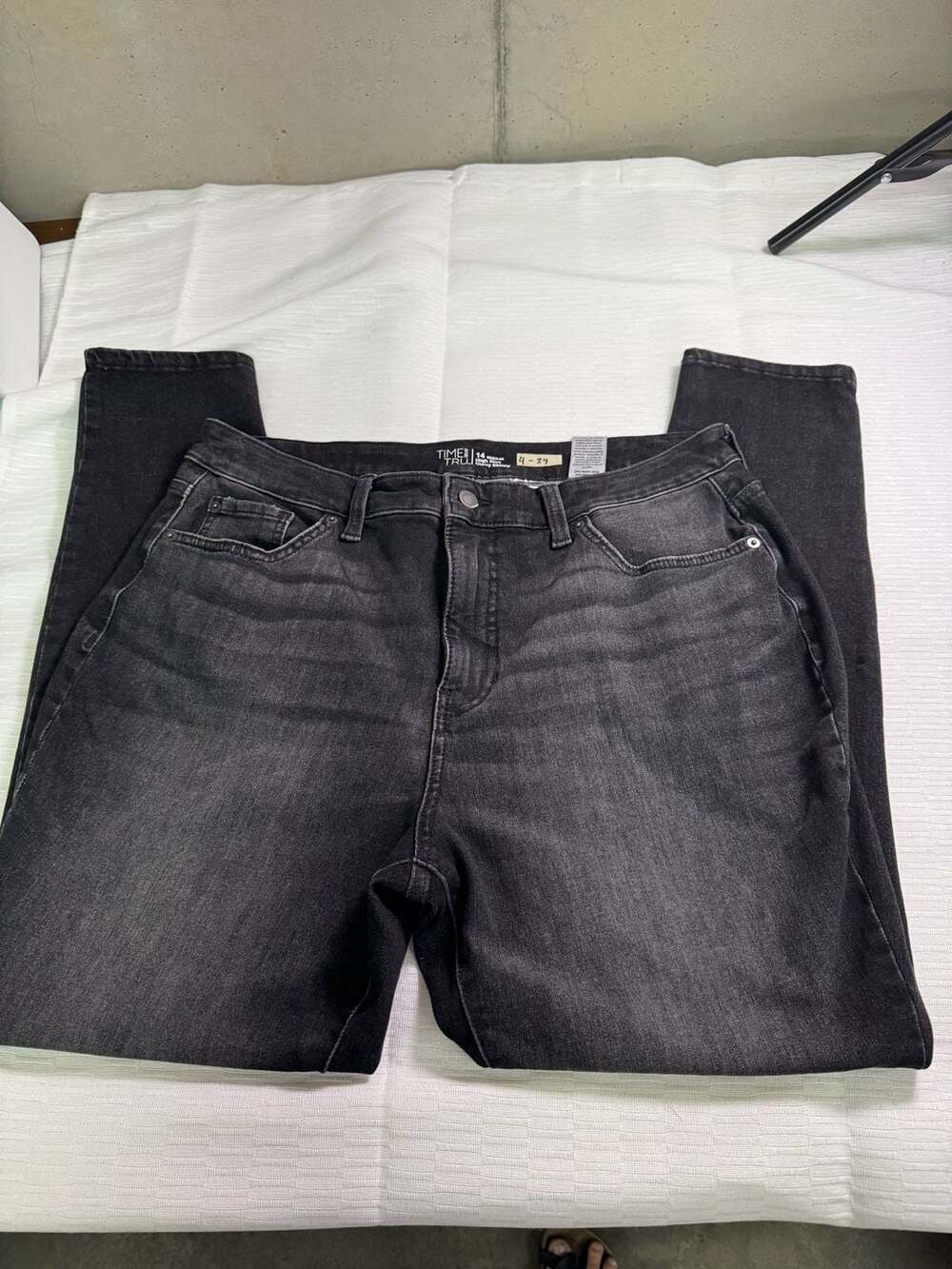 Time and Tru High Rise Curvy Skinny Jeans Size 14